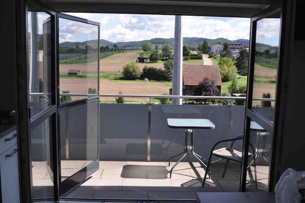 3 Zimmer Neubauwohnung In Der Schwaebischen Toskana Löwenstein Buitenkant foto