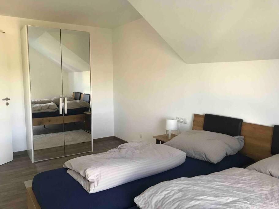 3 Zimmer Neubauwohnung In Der Schwaebischen Toskana Löwenstein Buitenkant foto